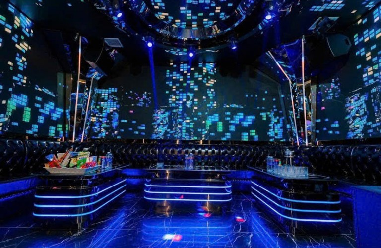 Karaoke 85 Hoàng Gia