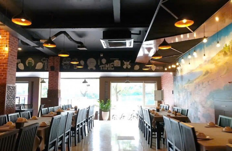 Nhà hàng Hai Lúa Sài Gòn